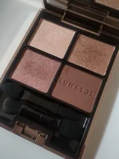 Item thumbnail for item b70b3d37-5902-46c4-8375-a5b9b03f26c6