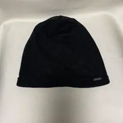 黒 ニット帽 ロゴ付き