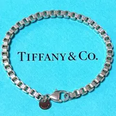 Item thumbnail for item 5c6f9100-70e2-4438-ba70-57a73c43a5d3