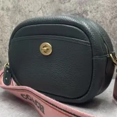 現行✨美品✨コーチ ダークグリーン ショルダーバッグ カメラバッグ シボ革