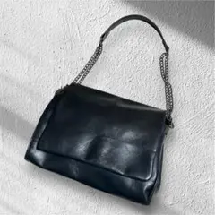 極美品✨チェーンショルダー付きフラップロッカーバッグ ブラック フェイクレザー