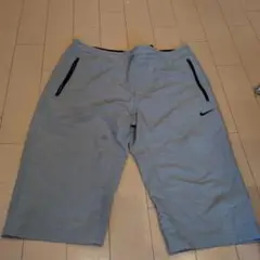 Nike グレー ジャージパンツ ポケット付き