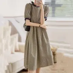 春夏の旅行にぴったり♪シンプルひざ丈ワンピース