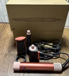 Item thumbnail for item 543ce698-0dd0-4e69-bb44-6c65e4f8104f