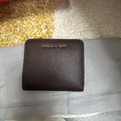 CHARLES & KEITH 二つ折り財布 ダークブラウン