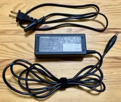 ACアダプター 19V-3.42A 東芝 中古・動作確認済 Φ5.5プラグ