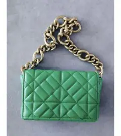 ZARA ザラ チェーンショルダーバック グリーン 緑 ネイル