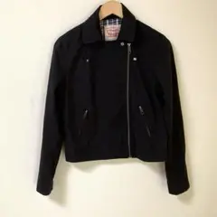 リーバイス　黒いジップアップジャケット