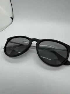 【新品未使用】BERIKINサングラスとケース