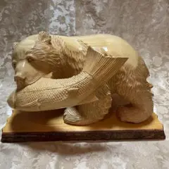 熊 置き物 台付き