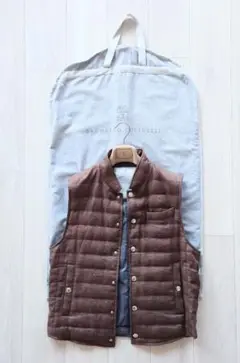 ブルネロクチネリ　ウールカシミアダウンベスト　定価５０万超　５０サイズ　格安 ブルネロクチネリ ウールカシミアダウンベスト 定価50万超
