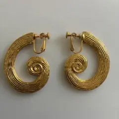 ゴールド スワールデザイン イヤリング