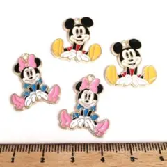 2点限り⭐座ってるねずみ。.:*4個♡ゴールドチャーム