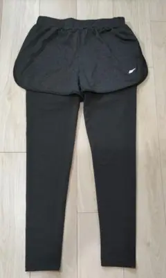 未使用　Flexia　UVレギンス付きパンツ　スカッツ　ヨガ　ランニング　テニス