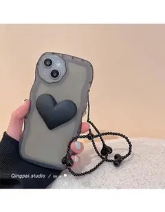 iPhone13pro　スマホケース　ハート　病み可愛い　ブラック　ハート　韓国