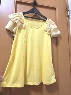 ＊フリル袖Vネックカットソー（未使用）Mサイズ・フェリシモ