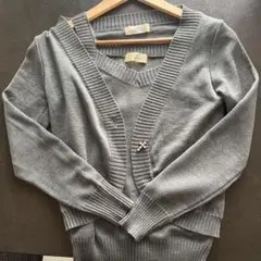 値下げ！！ビアッジョブルー　グレー ニット カーディガン Vネック ビジュー付き
