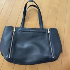 23区　黒バッグ ジッパー付き