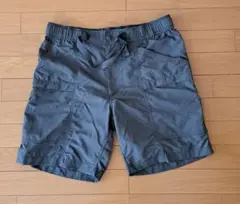 カーキ UNIQLO カジュアルショートパンツ