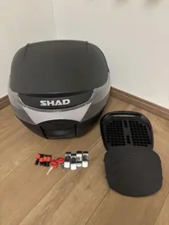 Item thumbnail for item 22c0539a-d78b-449d-8ddc-41d5b06a5eae