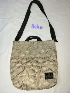 ikka キルティングショルダーバッグ　カーキ 美品　2way