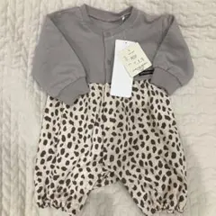 ヒョウ柄ロンパース グレー