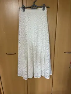 ホワイト レースフレアスカート 裏地付き
