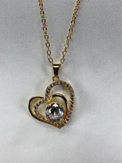 ハート型 可愛いキラキラネックレス