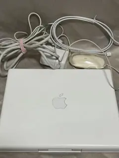 Apple iBook G4 ホワイト 12インチ　純正マウスと純正カバーおまけ
