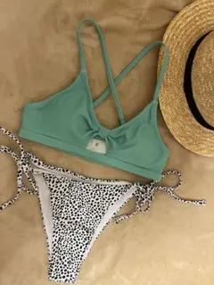 ビキニ　トップス　エメラルドグリーン 海外 インポート ジム　ヨガ　ミント