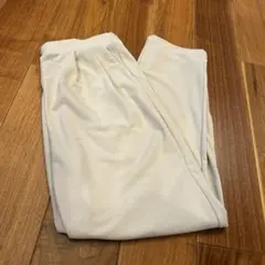 ユニクロ　クレープジャージーテーパードパンツ
