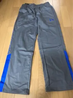150 男の子 ジャージ パンツ アンダーアーマー