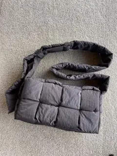 BOTTEGA VENETA パデッドテックカセット