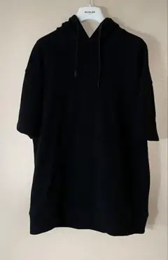 未使用品★ZARA ブラック フーディー 半袖パーカー　オーバーサイズ