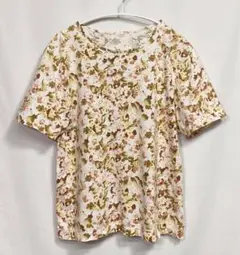 レディース服 トップス カットソー Tシャツ 半袖 花柄 (C‐67)