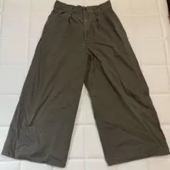 GU カーキ ガウチョパンツ　sサイズ　レディース　カジュアル