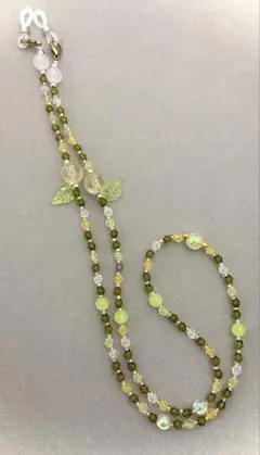 ハンドメイド　眼鏡ストラップ　オリーブ【M119】
