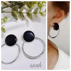 258＊シルバーブラックと変形フープのピアス