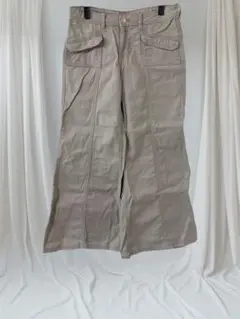H&M 36 アイボリー　フレアデニム　ズボン　美品