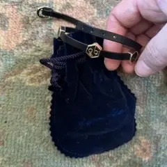 女王蜂 チョーカー qb Luxury Chain Chokerとジュリ扇 qb Luxury Chain Choker Black | ソニーミュージック公式