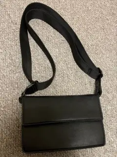 ブラック スマホショルダーバッグ