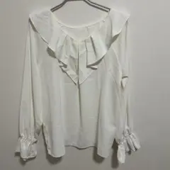 美品✴︎ロペピクニック　フリル付きホワイトブラウス38