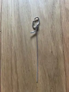 イヤーカフ