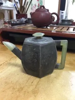 煎茶道具　本錫製　松竹梅文　急須　茶壷　約302g　時代箱付　M　R4172 煎茶道具 本錫製 松竹梅文 急須 茶壷 約302g 時代箱付 M