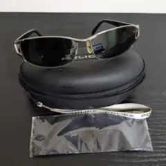 POLICE サングラス スポーティー デザイン　度入りです　レンズ交換が必要