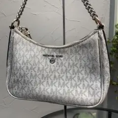 MICHAEL KORS シルバーハンドバッグ