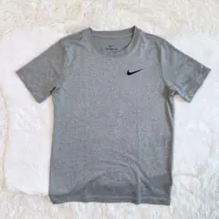 【美品】NIKE Tシャツ150〜160グレー　ナイキTシャツ半袖　ロゴT
