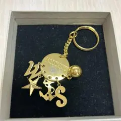 【MOSCHINO】エッグモチーフ キーチェーンレザーキーホルダー Moschino JP | 新しい女性コレクション 財布＆キーリング