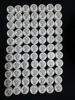 ペットボトルキャップ　白色　 ７７個　⑥