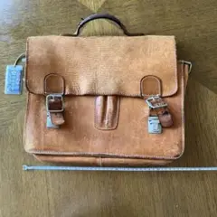 レザーショルダーバッグ ブラウン